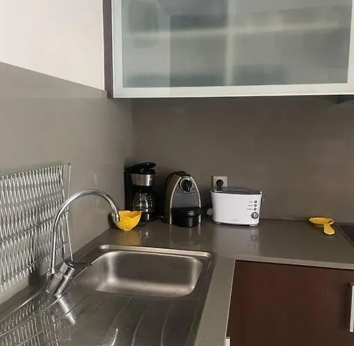 Retiro Andorinhas - *